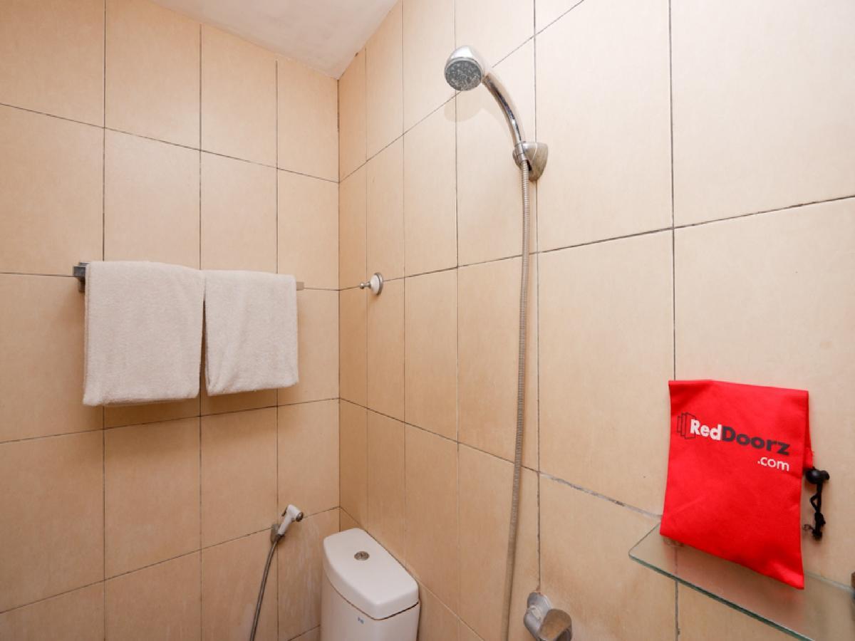 Reddoorz Plus @ Singosari Raya Semarang Eksteriør billede