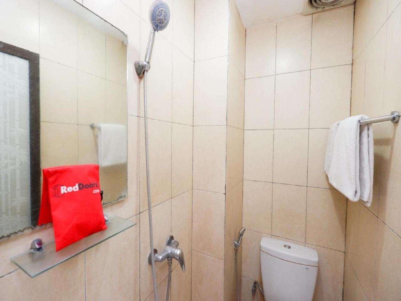 Reddoorz Plus @ Singosari Raya Semarang Eksteriør billede
