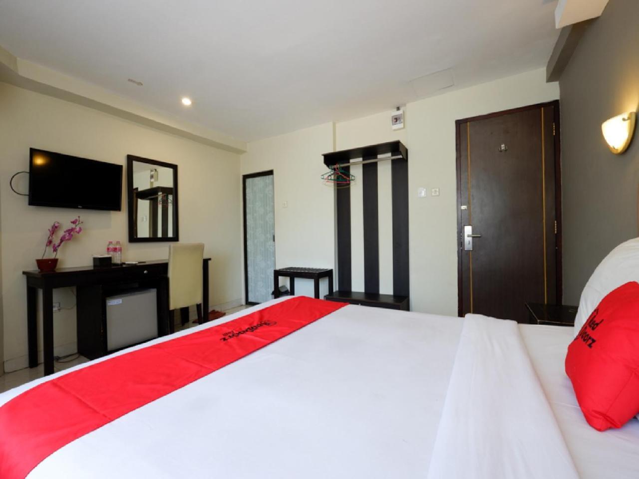 Reddoorz Plus @ Singosari Raya Semarang Eksteriør billede